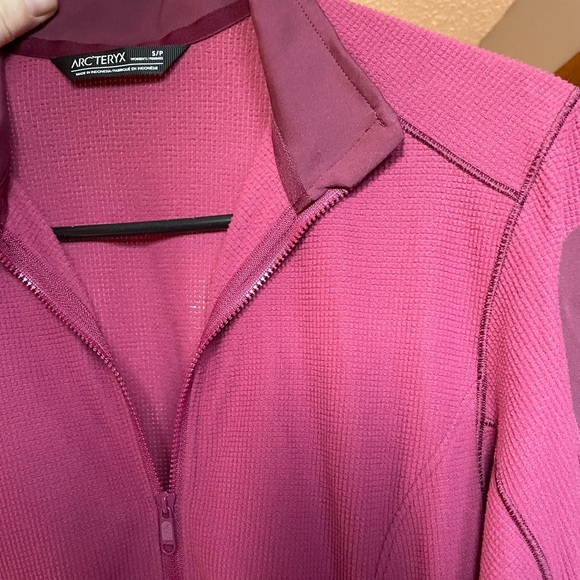 ROSE ARC'TERYX WAFFLE FLEECE SWEATER - Picture 4 of 4